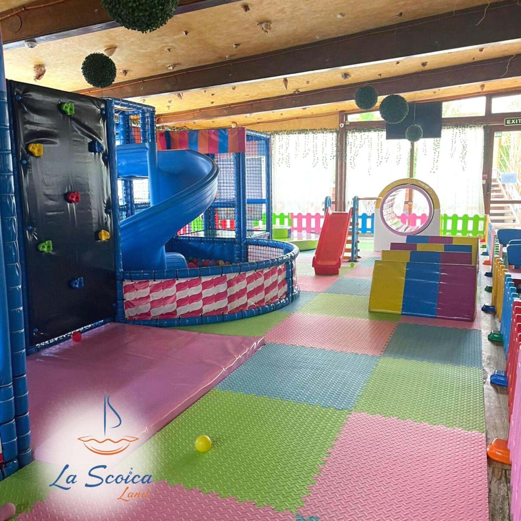 Hotel La Scoica Land Năvodari Екстериор снимка